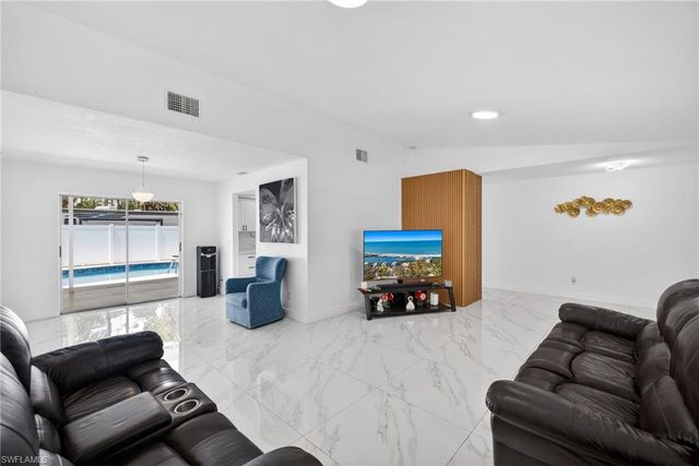 1641 8th ST NE, Naples, FL 34120