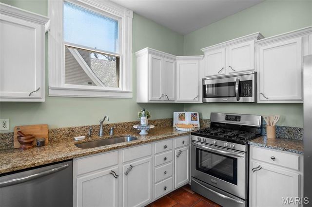 6518 Odell Street, St Louis, MO 63139