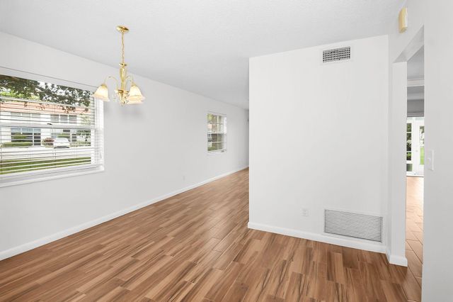 2600 SE Ocean Boulevard S7, Stuart, FL 34996