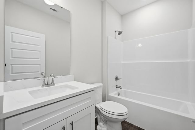 6105 Mildred's Way, Crestview, FL 32539