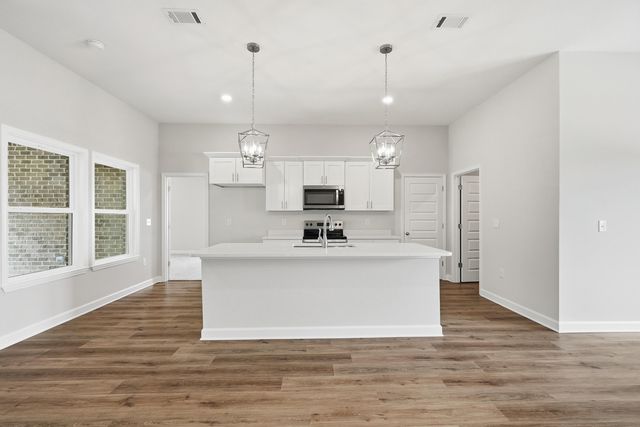 6105 Mildred's Way, Crestview, FL 32539