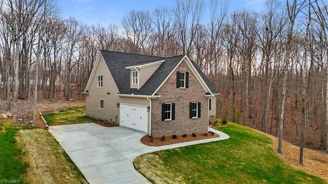 2442 Farmwood Lane, Asheboro, NC 27205