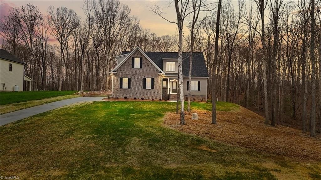 2442 Farmwood Lane, Asheboro, NC 27205