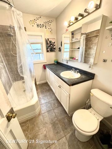 903 S Mason Street, Saginaw, MI 48602