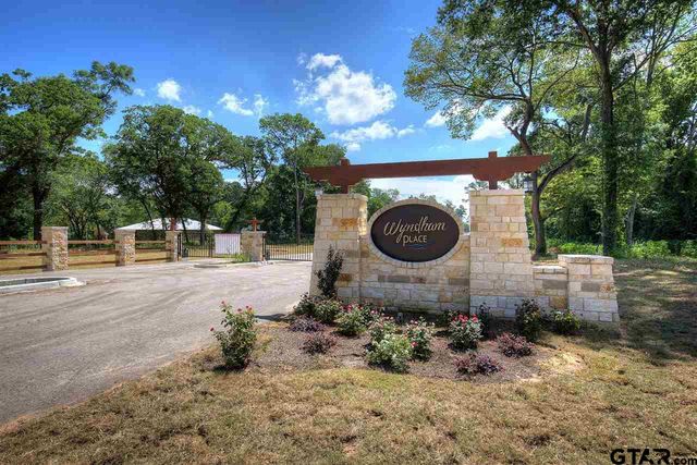 20629 Wycliff Dr., Chandler, TX 75758