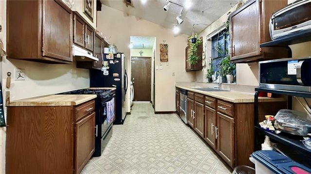 8789 Parliament Place, Jonesboro, GA 30238