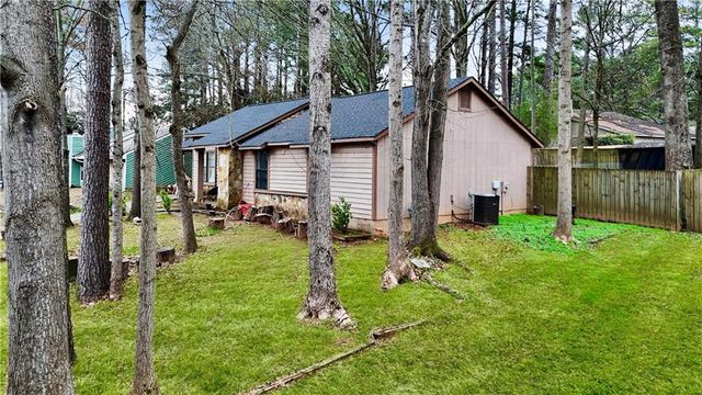 8789 Parliament Place, Jonesboro, GA 30238