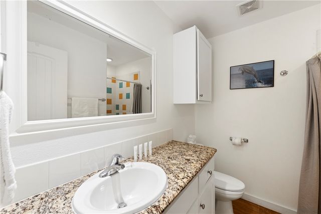 2120 11th St 302, Port Aransas, TX 78373