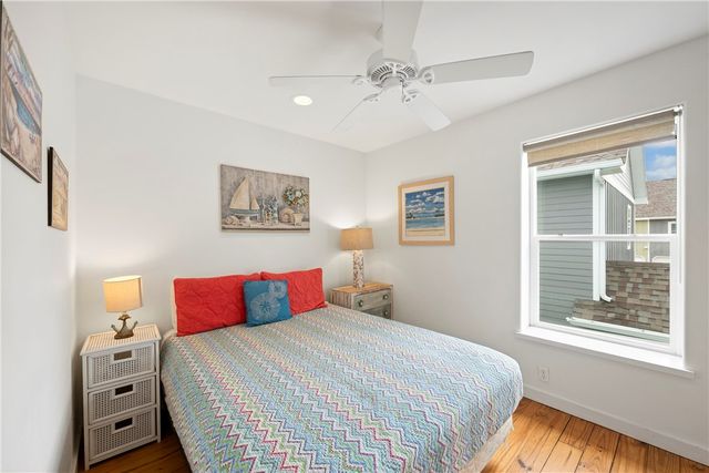 2120 11th St 302, Port Aransas, TX 78373