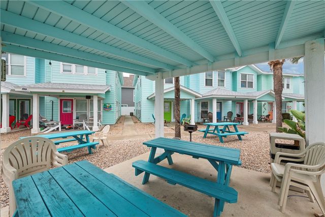 2120 11th St 302, Port Aransas, TX 78373