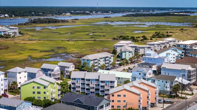 101 Sea Oats Lane D-21, Carolina Beach, NC 28428