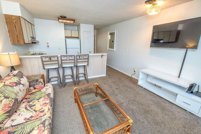 101 Sea Oats Lane D-21, Carolina Beach, NC 28428