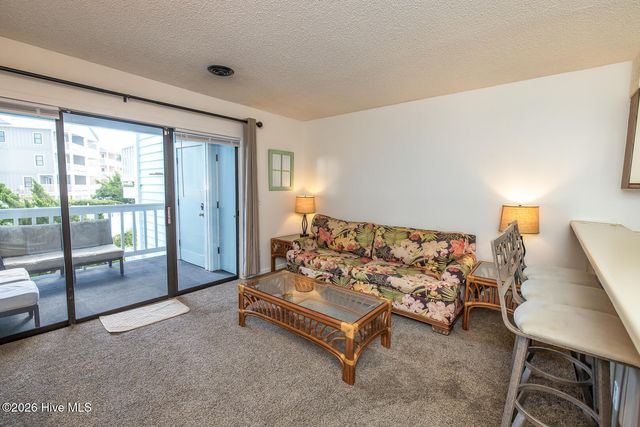 101 Sea Oats Lane D-21, Carolina Beach, NC 28428