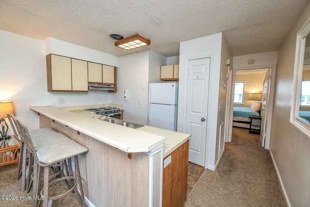 101 Sea Oats Lane D-21, Carolina Beach, NC 28428