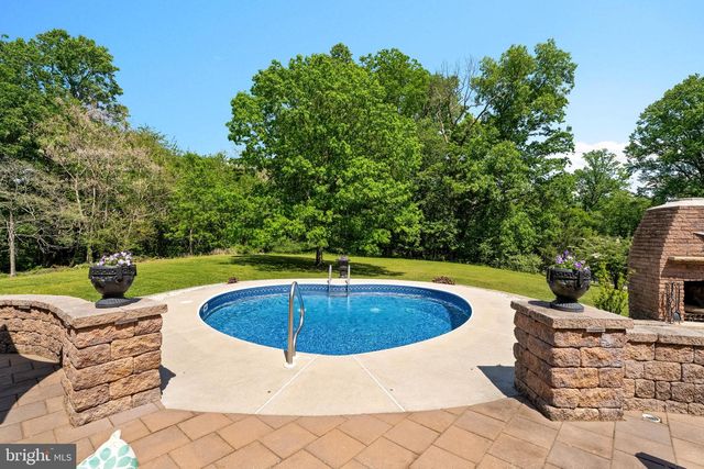 150 MINK HOLLOW RD, East Fallowfield Township, PA 19320