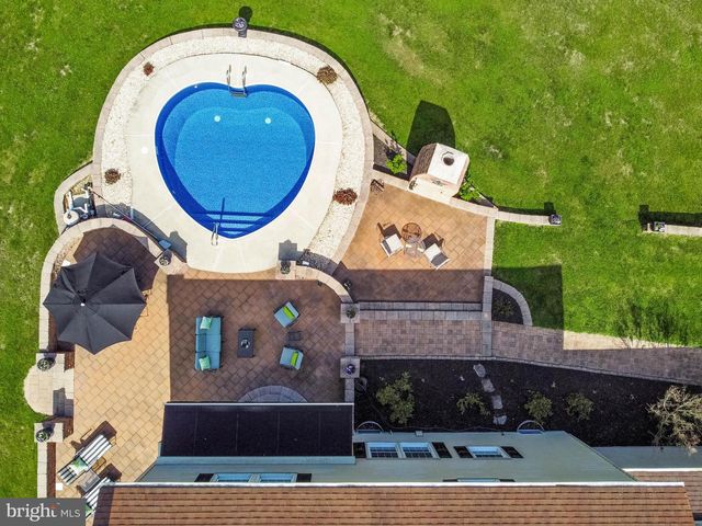 150 MINK HOLLOW RD, East Fallowfield Township, PA 19320