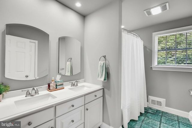 150 MINK HOLLOW RD, East Fallowfield Township, PA 19320