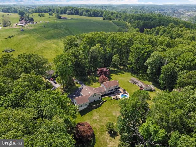 150 MINK HOLLOW RD, East Fallowfield Township, PA 19320