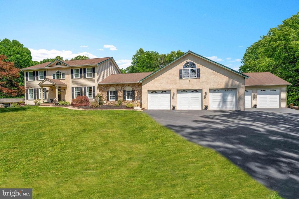150 MINK HOLLOW RD, East Fallowfield Township, PA 19320
