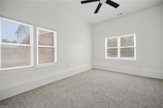117 Gawain DR, Newport News, VA 23602