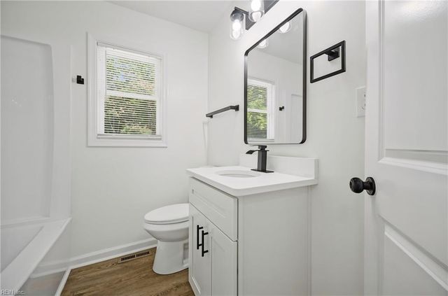 117 Gawain DR, Newport News, VA 23602