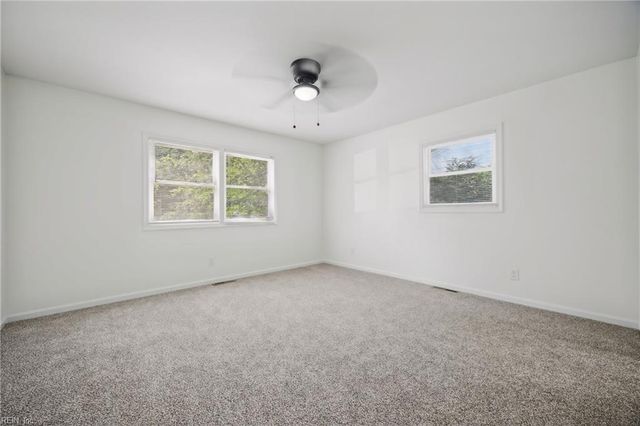 117 Gawain DR, Newport News, VA 23602