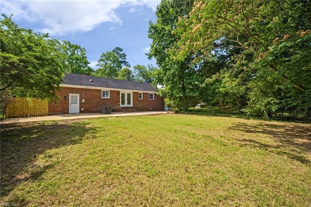 117 Gawain DR, Newport News, VA 23602