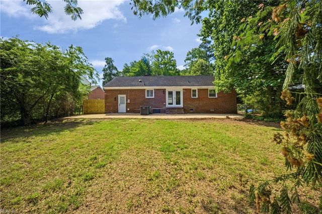 117 Gawain DR, Newport News, VA 23602