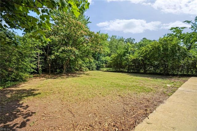 117 Gawain DR, Newport News, VA 23602