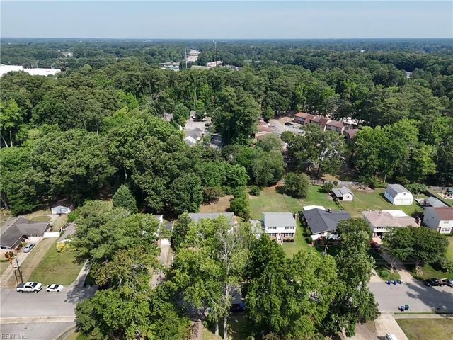 117 Gawain DR, Newport News, VA 23602