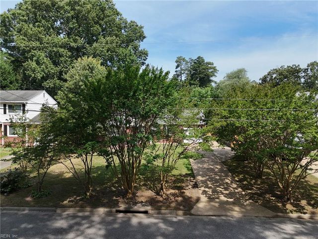 117 Gawain DR, Newport News, VA 23602