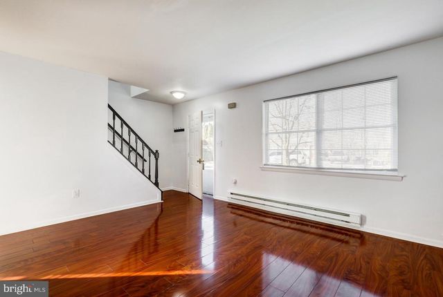 1113 WILLIAMSBURG RD, Lancaster, PA 17603