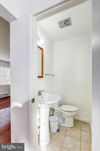 1113 WILLIAMSBURG RD, Lancaster, PA 17603