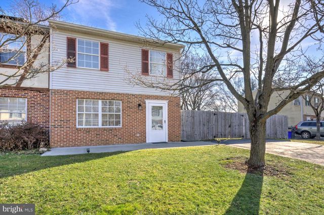 1113 WILLIAMSBURG RD, Lancaster, PA 17603