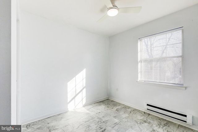 1113 WILLIAMSBURG RD, Lancaster, PA 17603