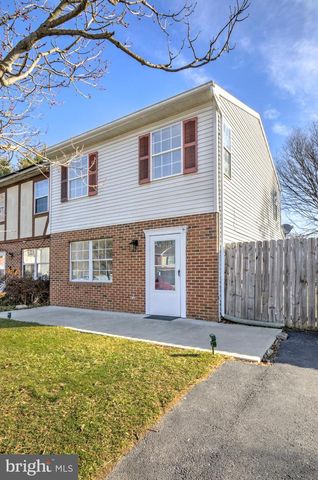 1113 WILLIAMSBURG RD, Lancaster, PA 17603