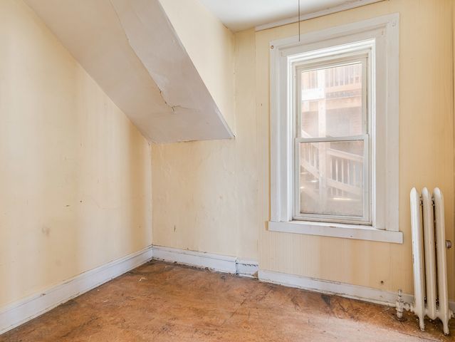 8153 S Eberhart Avenue, Chicago, IL 60619