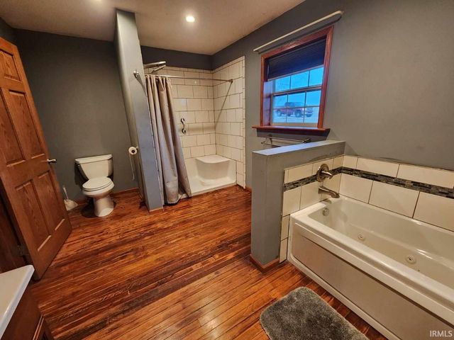 10707 N Jones Gap Road, Edwardsport, IN 47528