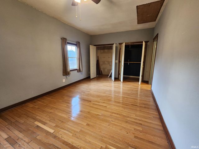 10707 N Jones Gap Road, Edwardsport, IN 47528