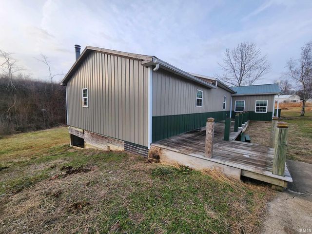 10707 N Jones Gap Road, Edwardsport, IN 47528