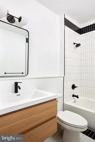 2525 FRANKFORD AVE, Philadelphia, PA 19125