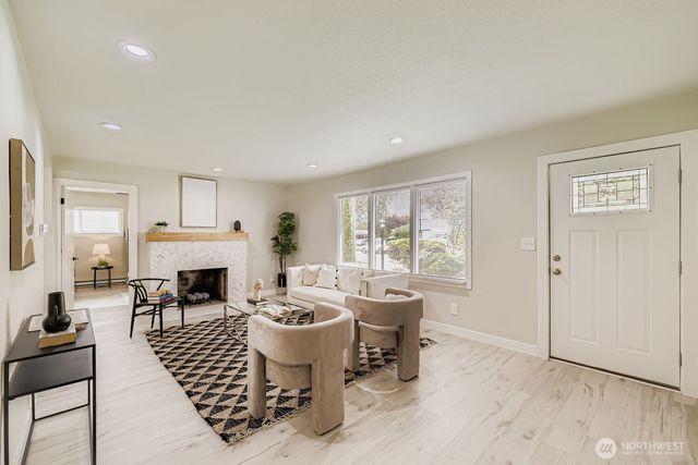 2408 6th Street, Everett, WA 98201