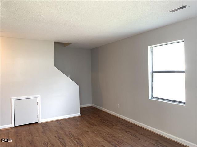 1427 Cherrycrest Drive, Durham, NC 27704