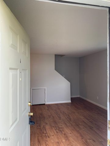 1427 Cherrycrest Drive, Durham, NC 27704