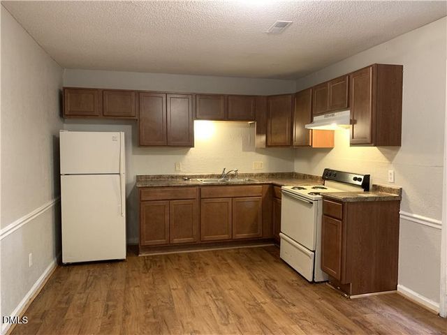 1427 Cherrycrest Drive, Durham, NC 27704