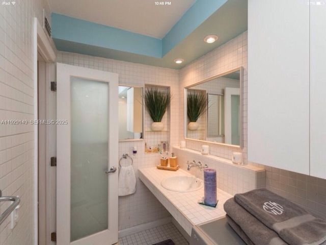 947 Lenox Ave 404, Miami Beach, FL 33139