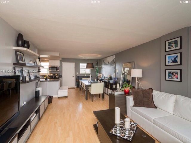 947 Lenox Ave 404, Miami Beach, FL 33139