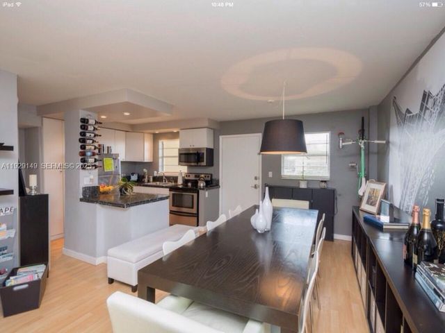 947 Lenox Ave 404, Miami Beach, FL 33139