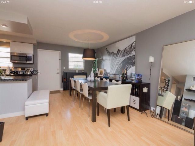 947 Lenox Ave 404, Miami Beach, FL 33139