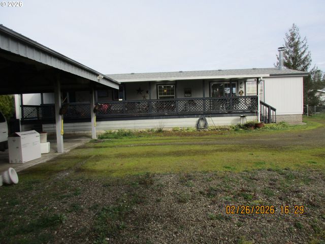 323 EASY St, Sutherlin, OR 97479